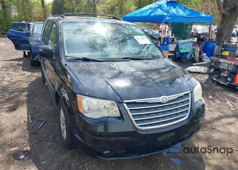 2010 Chrysler Town & Country Touring из США, поврежденный, VIN 2A4RR5D12AR359509